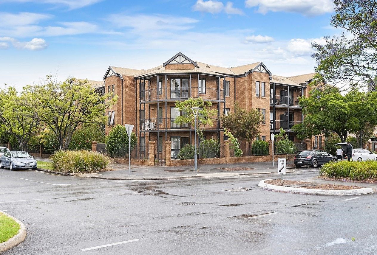 2 bedrooms Apartment / Unit / Flat in 11/41 Hurtle Square ADELAIDE SA, 5000