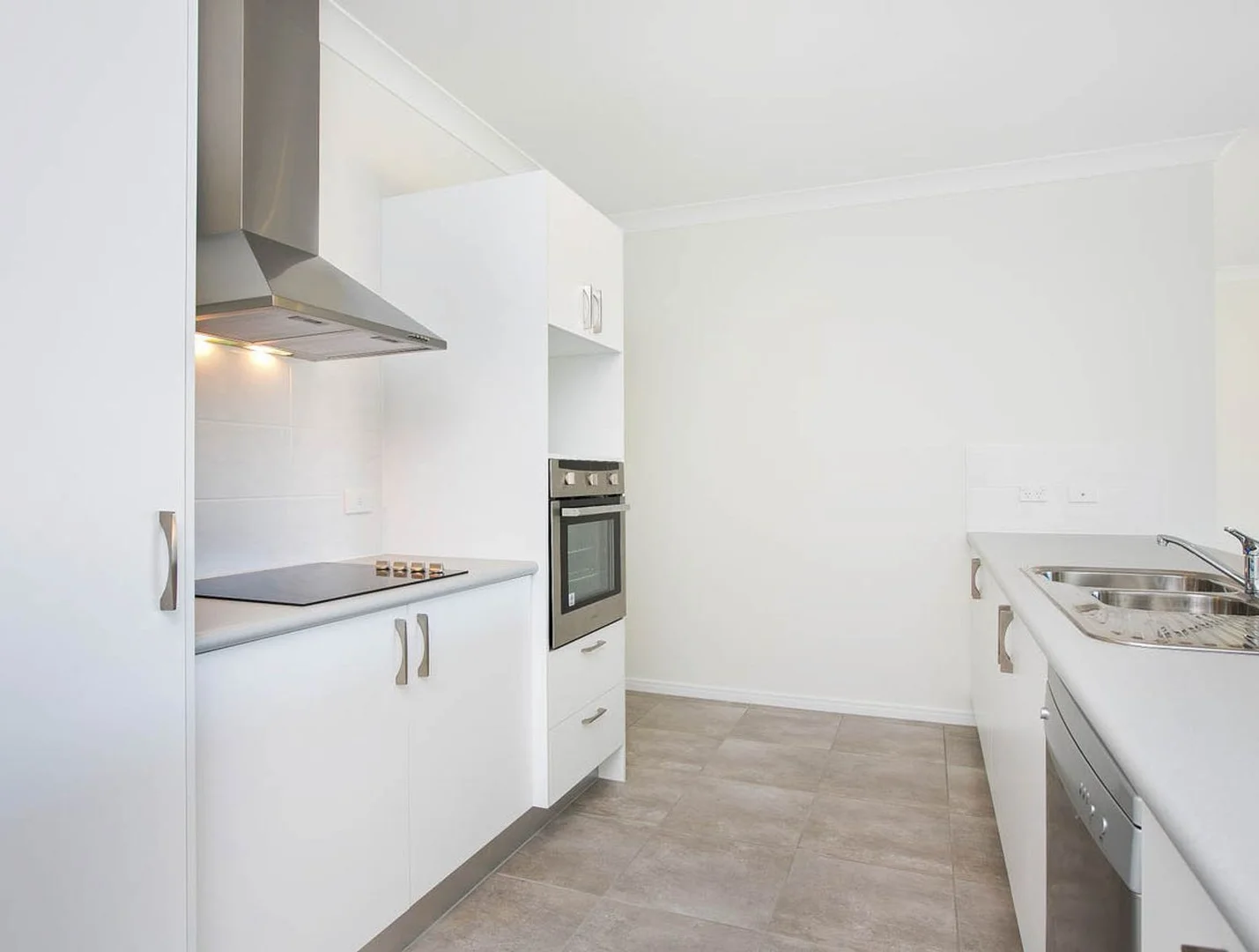 Additional image 4 of 11 Tyenna Close, Bentley Park QLD 4869