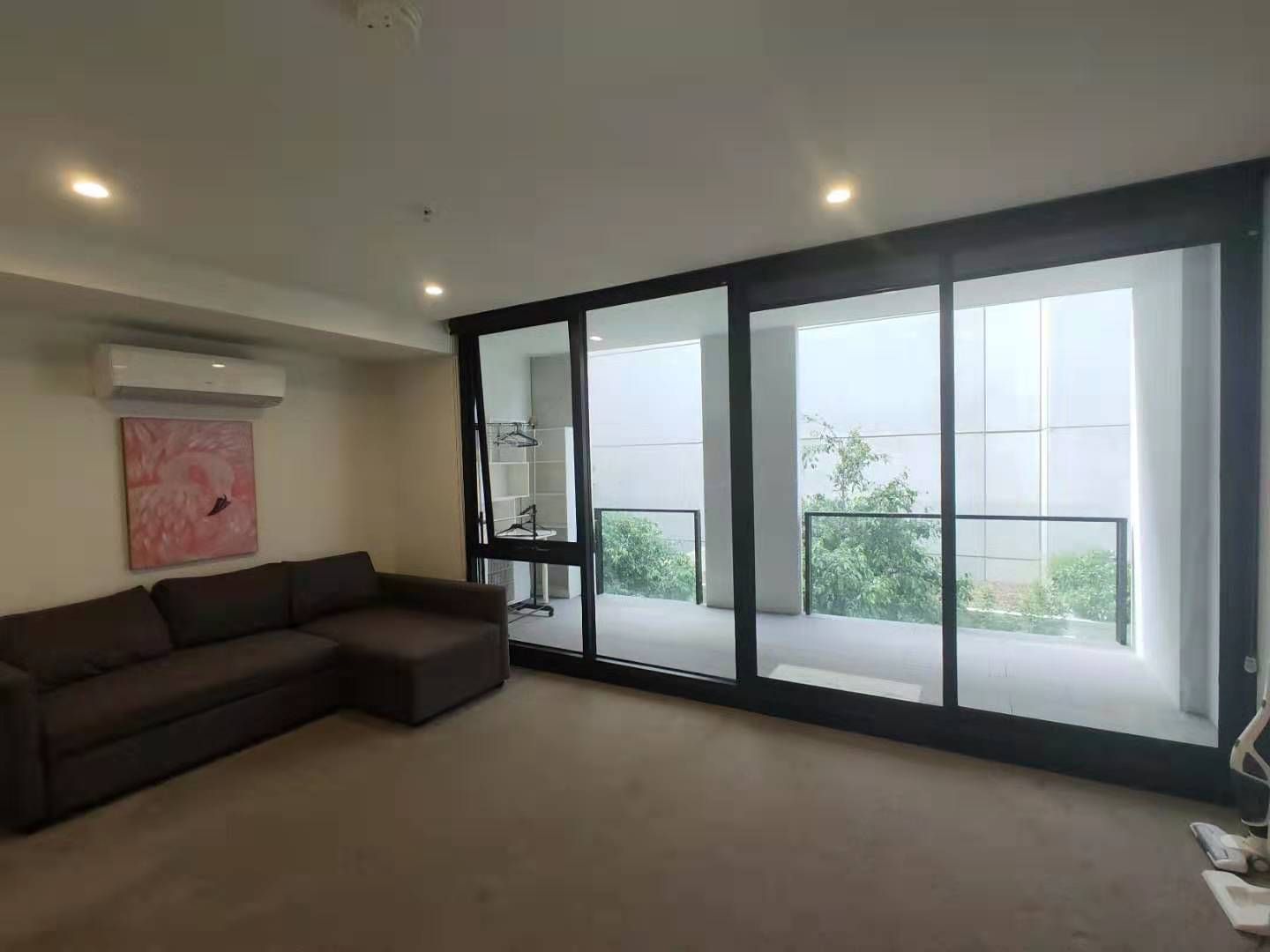1 bedrooms Apartment / Unit / Flat in 106/710 Station Street BOX HILL VIC, 3128
