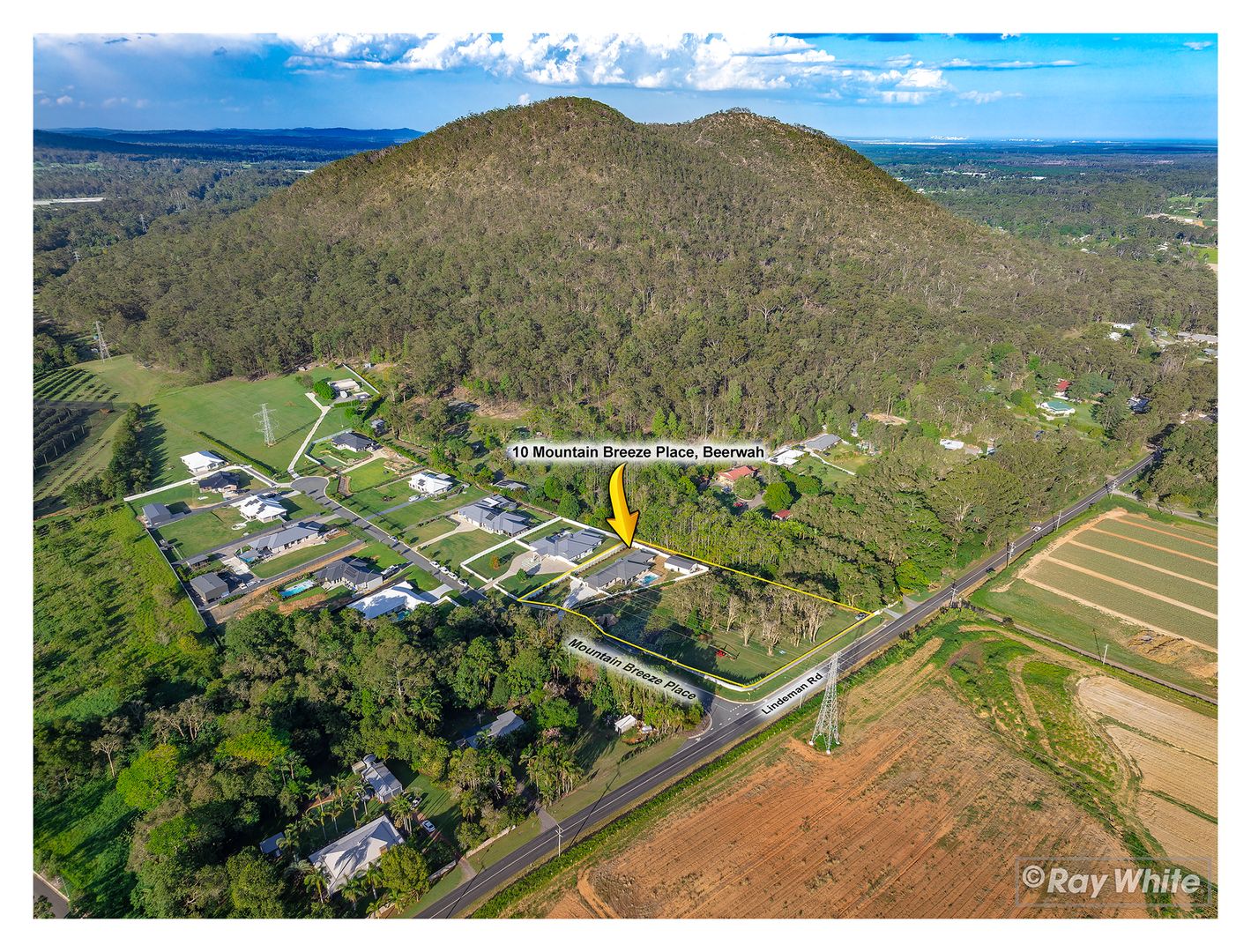 10 Mountain Breeze Place, Beerwah QLD 4519, Image 2