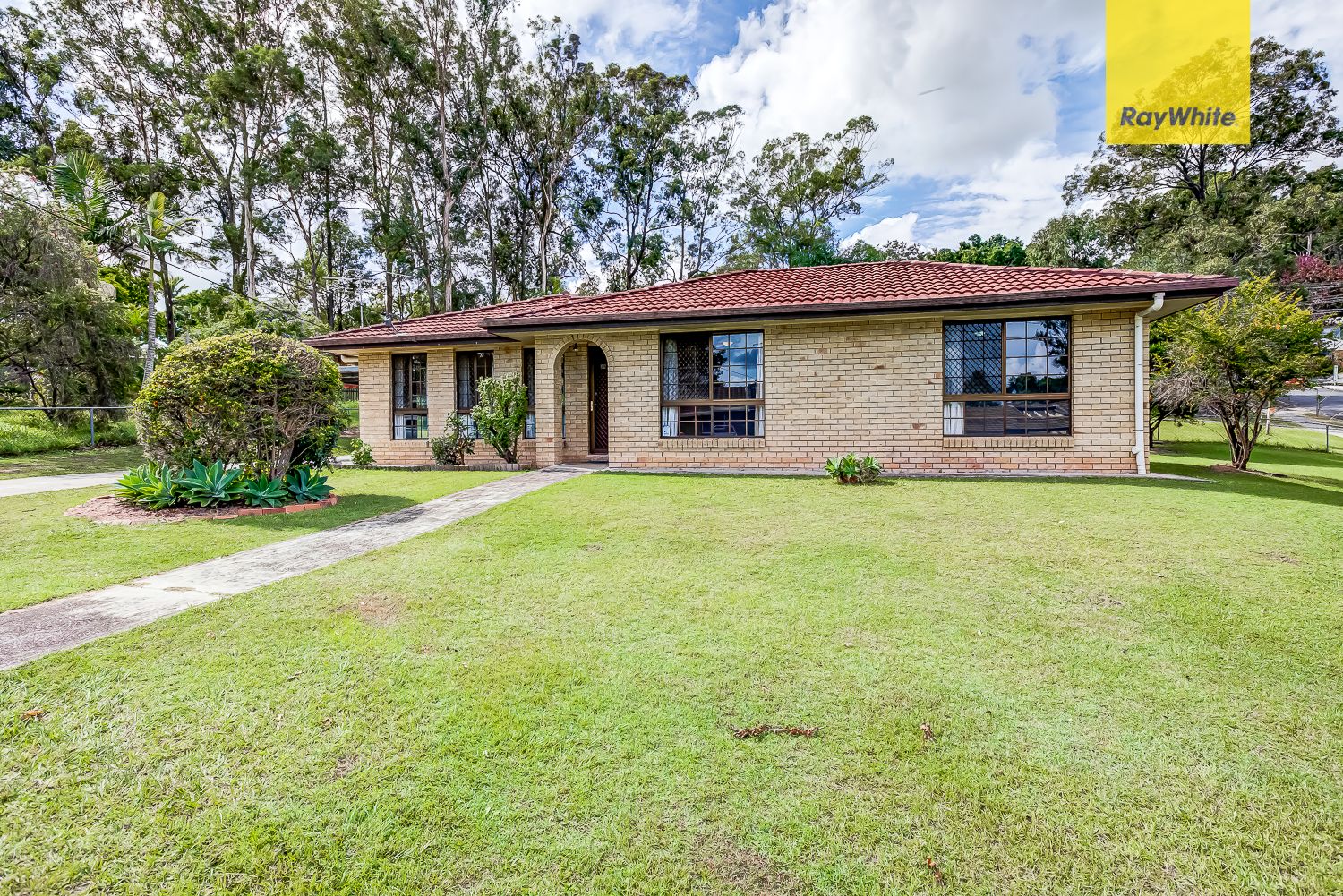 29 Anchusa Street, Kingston QLD 4114