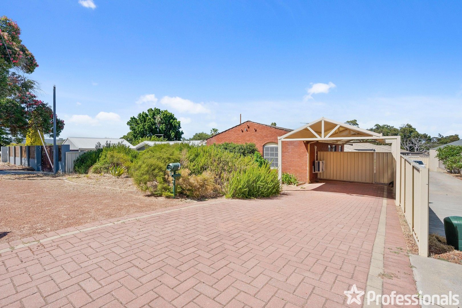 20A Abercorn Road, Forrestfield WA 6058 House For Rent 550 Domain
