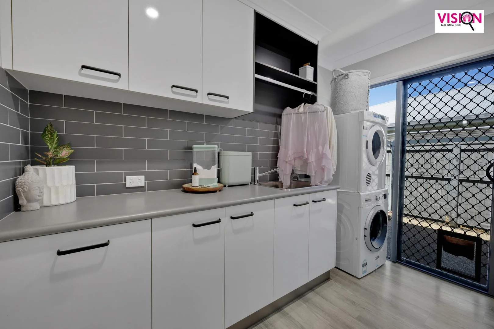 Additional image 10 of 37 Mod Crescent, Beaconsfield QLD 4740