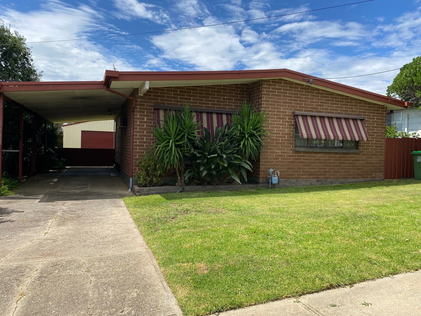 2 bedrooms House in 5 Glenview Avenue WODONGA VIC, 3690