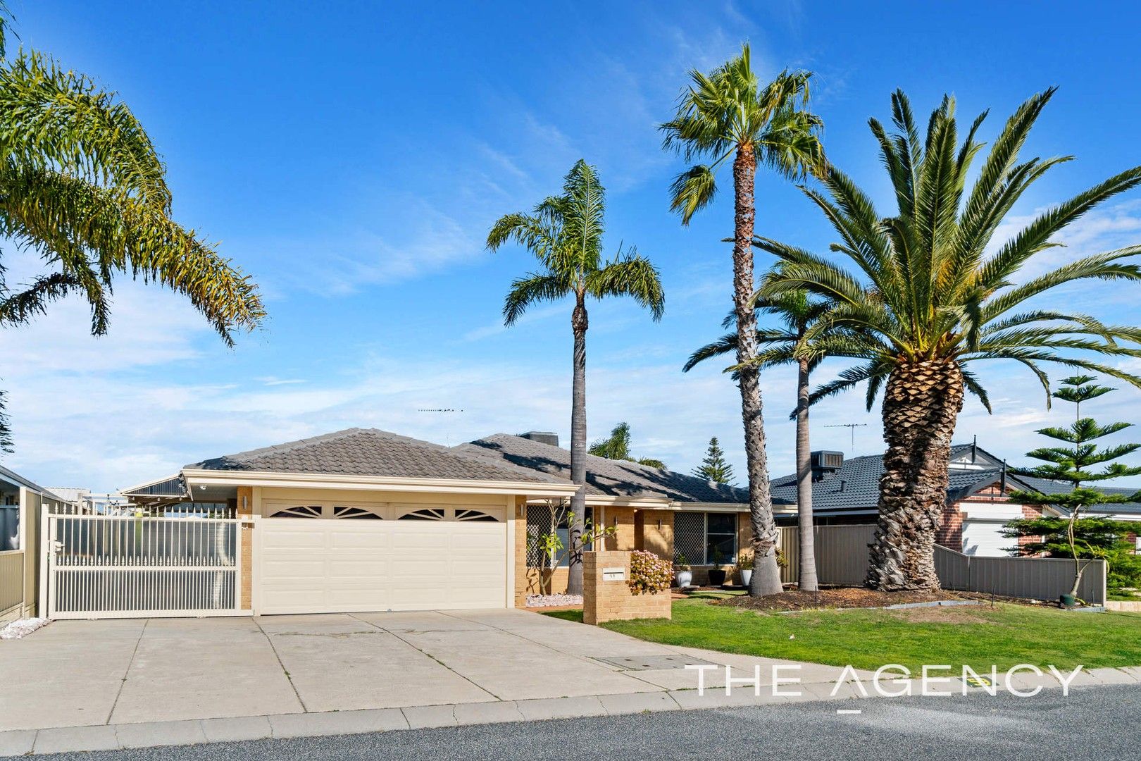 4 bedrooms House in 59 Santa Barbara Parade QUINNS ROCKS WA, 6030
