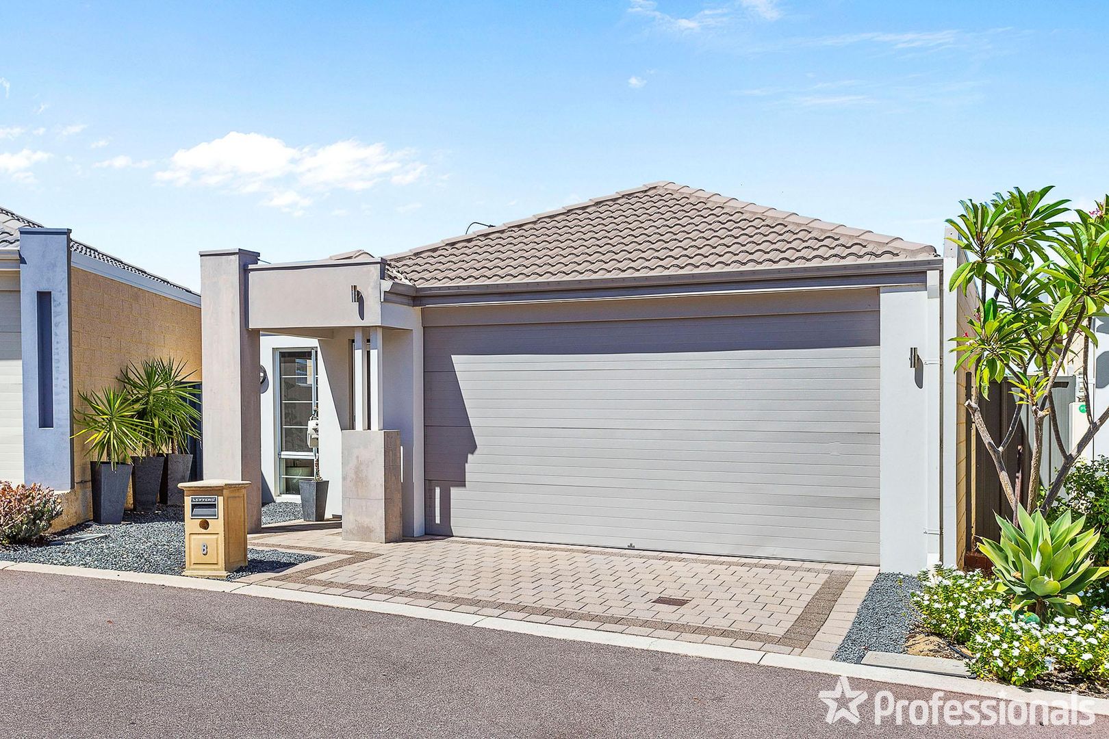 8 Popolo Place, Pearsall WA 6065, Image 1