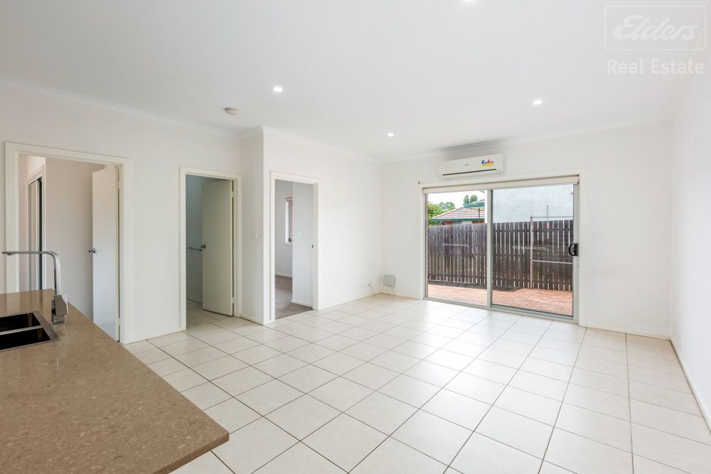 4/3 Gerald Street, Queanbeyan NSW 2620, Image 2