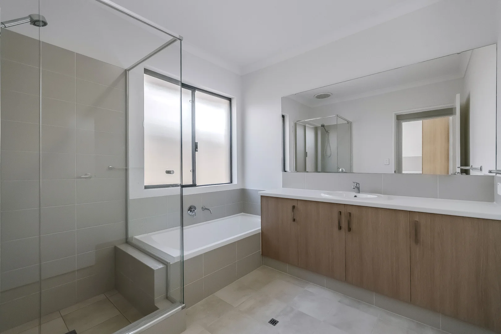 Additional image 13 of 26 Breakwater Grove, Champion Lakes WA 6111