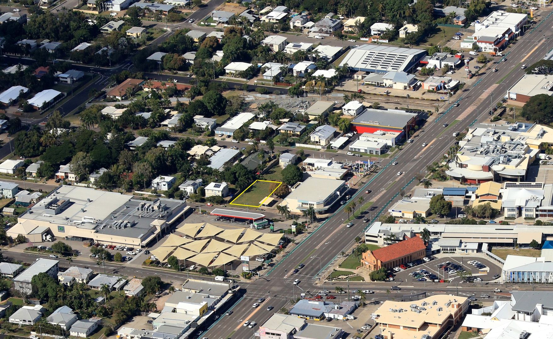 2 Ahearne Street, Hermit Park QLD 4812
