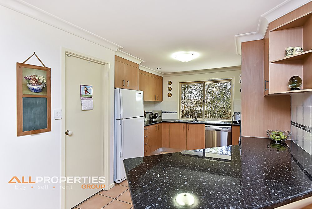 23 Van Dyck Rise, MacKenzie QLD 4156, Image 2