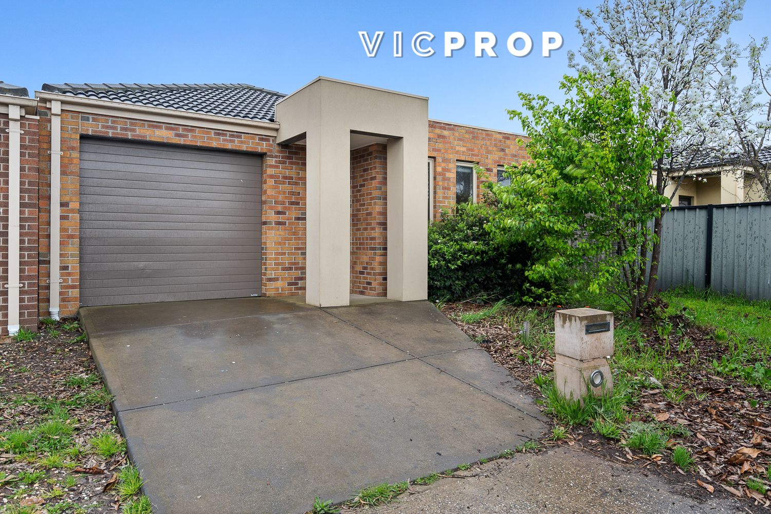 4 bedrooms House in 41 Bronson Circuit HOPPERS CROSSING VIC, 3029