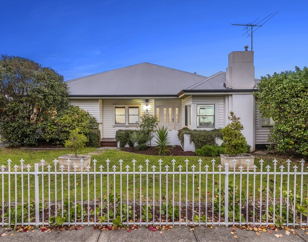 33 Napoleon Street, West Footscray VIC 3012