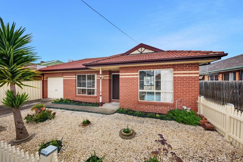 1/7 Buxton Street, West Footscray VIC 3012, Image 0