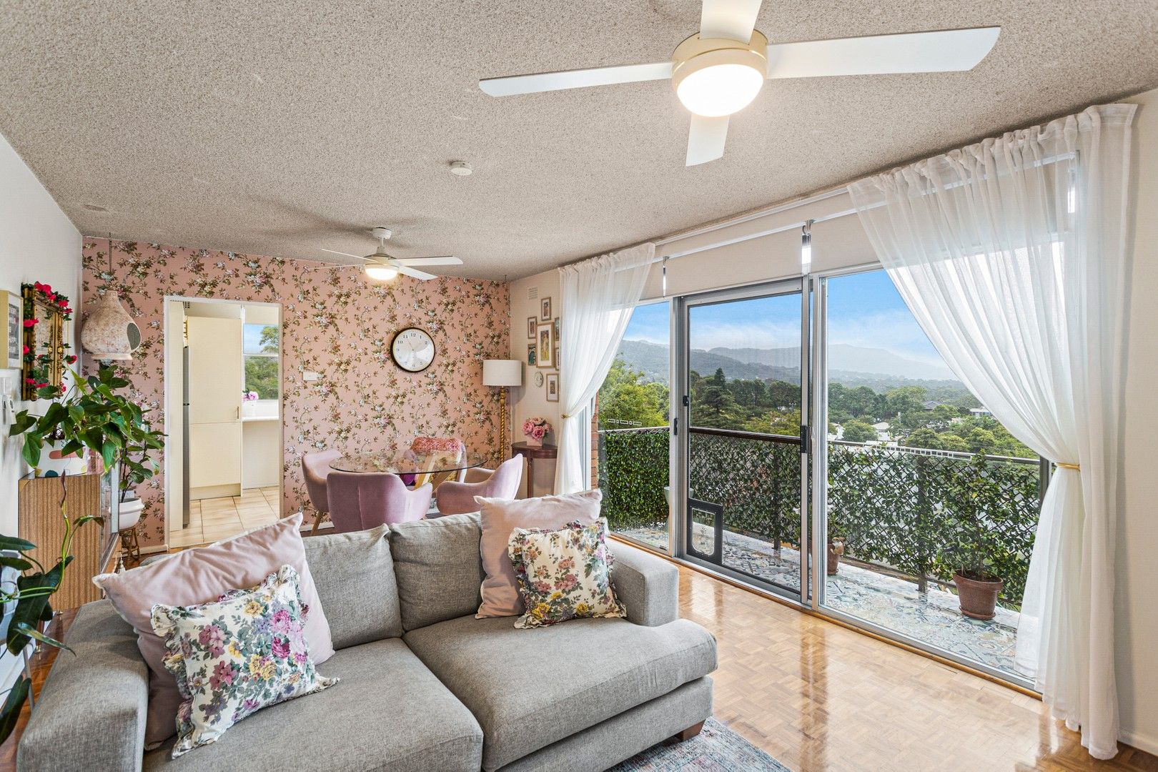 2 bedrooms Apartment / Unit / Flat in 8/1 Powell Street MANGERTON NSW, 2500