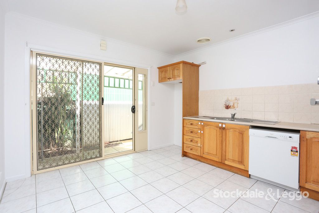 100 South Street, Hadfield VIC 3046, Image 2