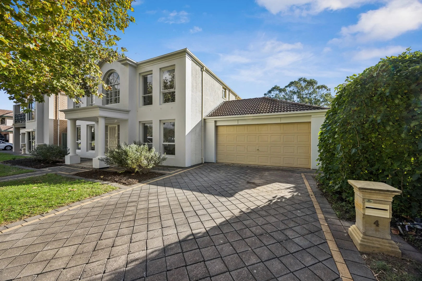 4 Victoria Court, Mawson Lakes SA 5095