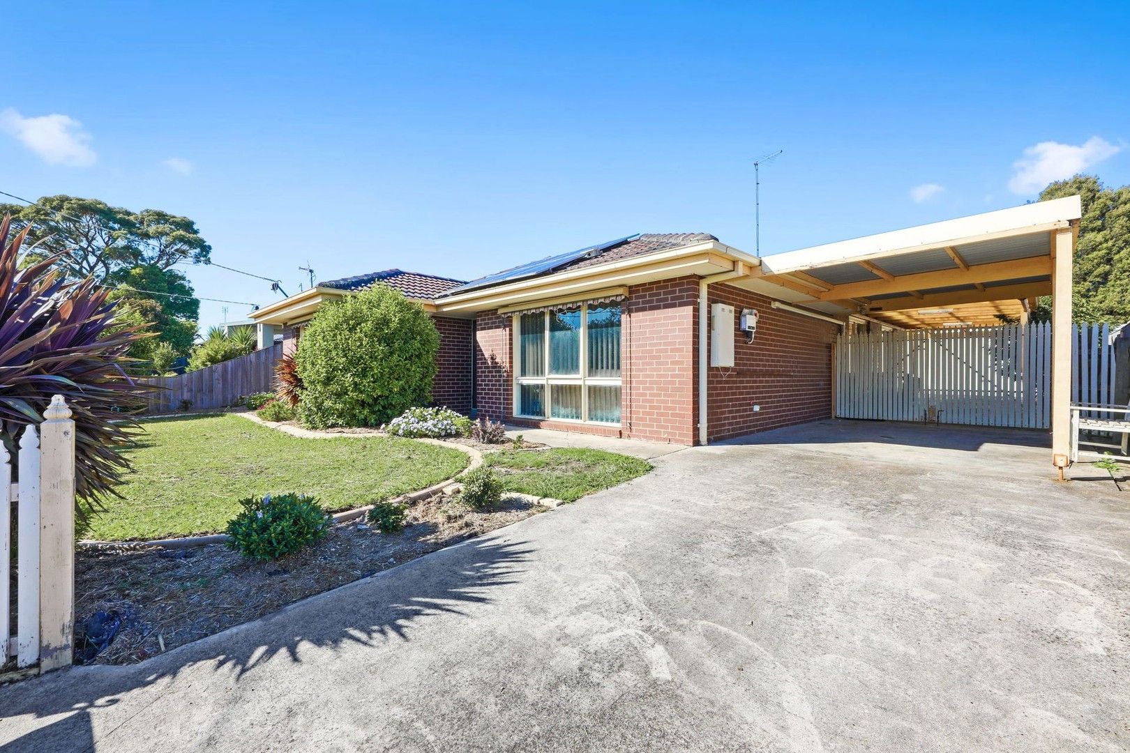 11 ABBOTT STREET, Moe VIC 3825, Image 0