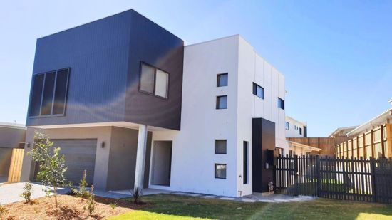 4 bedrooms House in 152 George Alexander Way COOMERA QLD, 4209