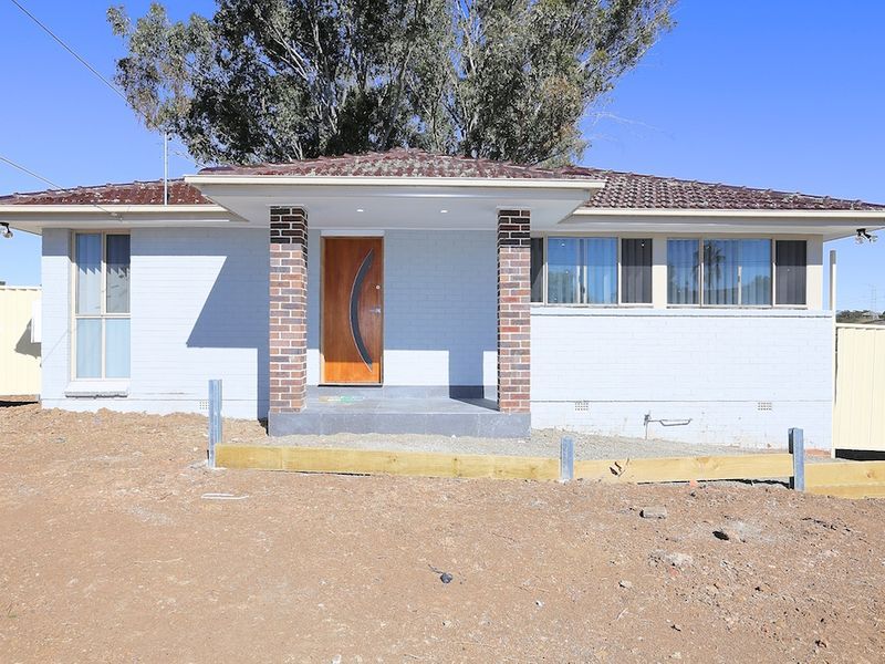 2 bedrooms Semi-Detached in 70 Koomooloo Crescent SHALVEY NSW, 2770
