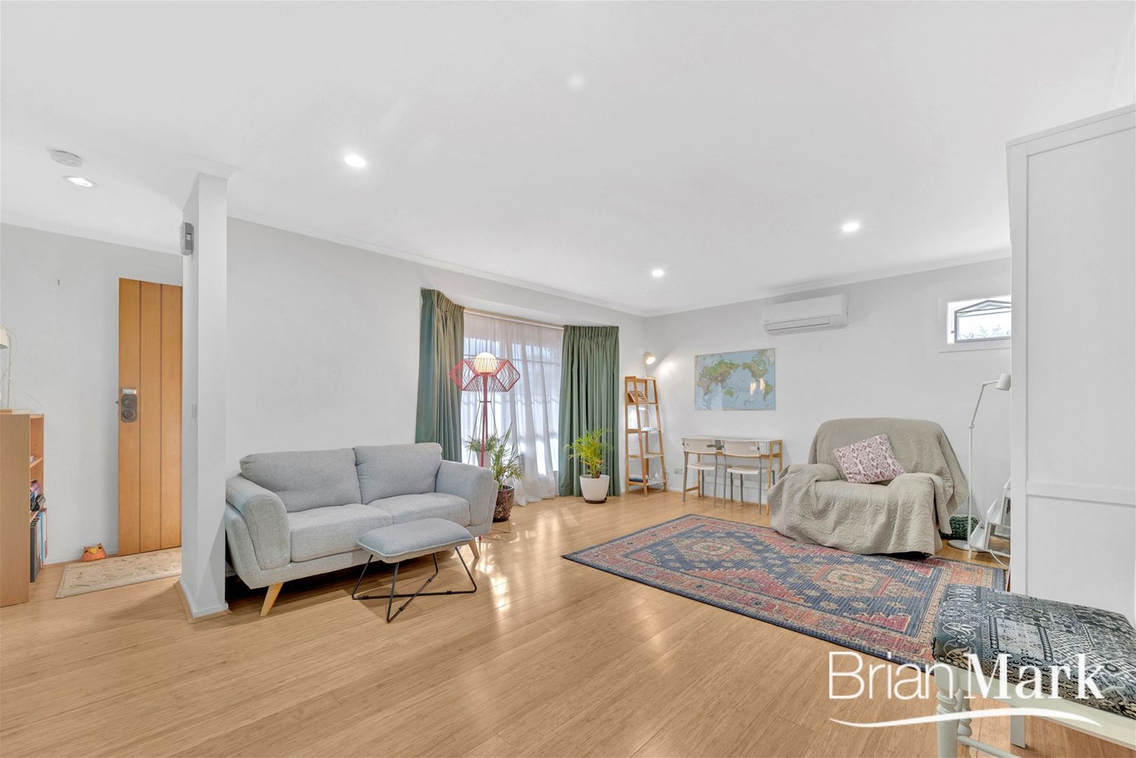 1/18 Cameron Drive, Hoppers Crossing VIC 3029, Image 2