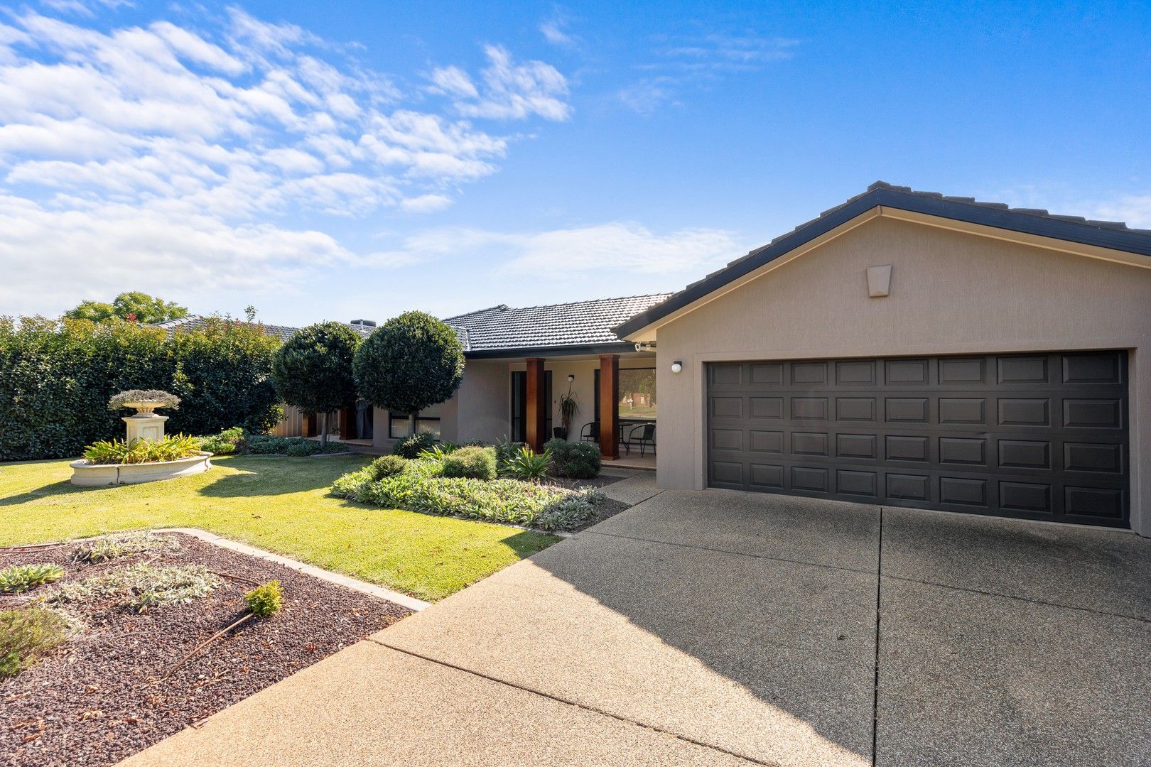 12 Coventry Place, Lake Albert NSW 2650, Image 0