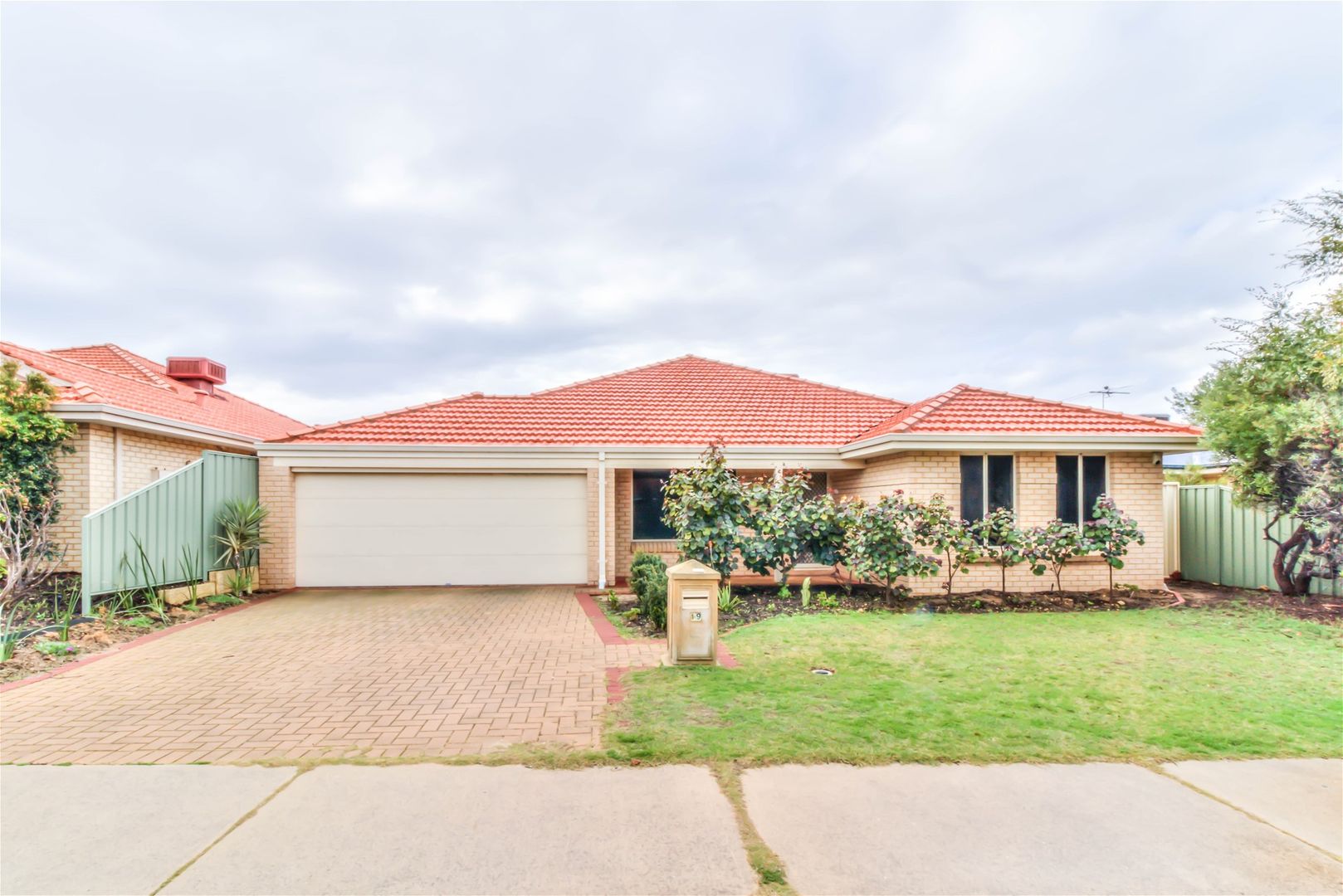 4 bedrooms House in 19 Blue Mountain Link MERRIWA WA, 6030