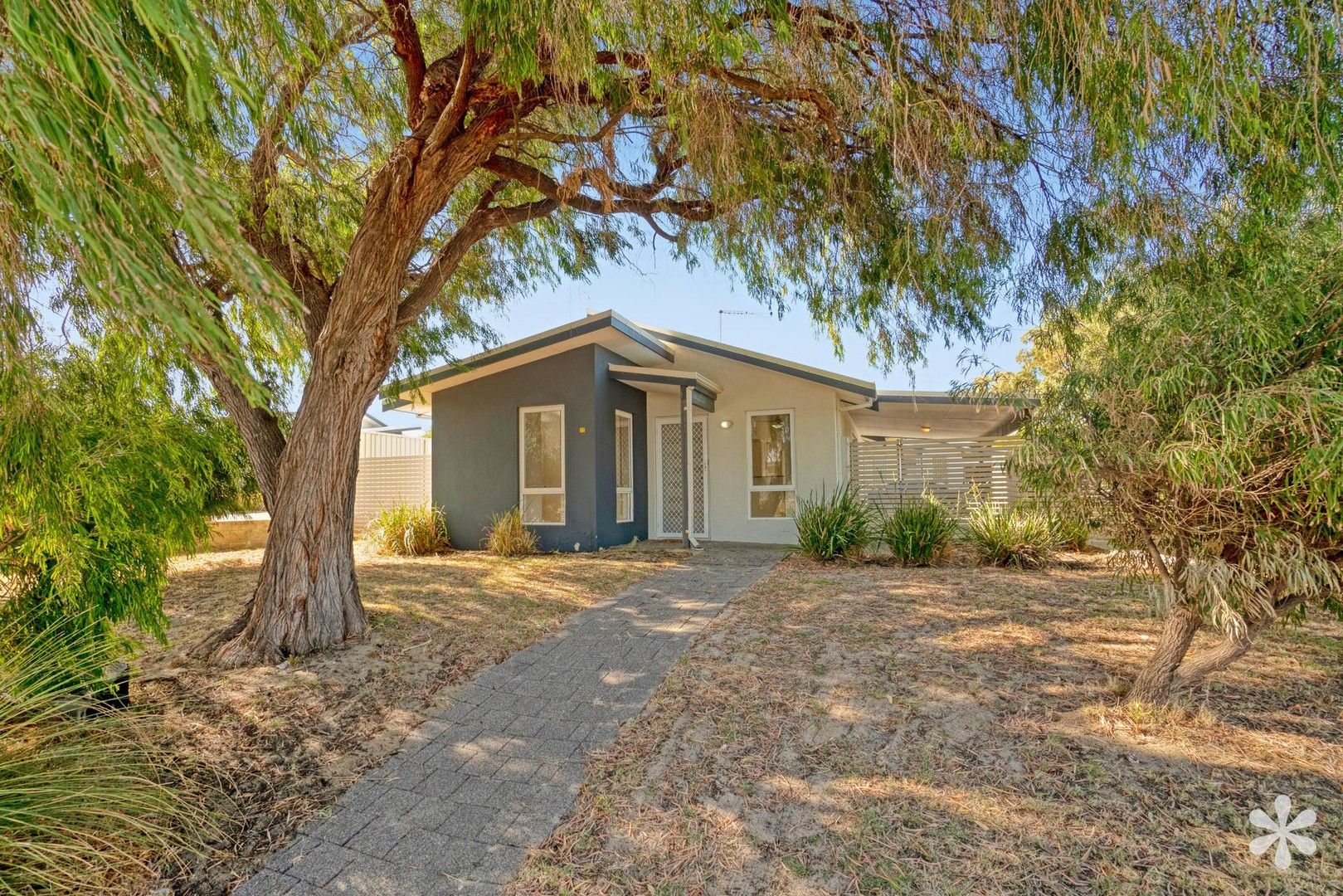 1 bedrooms House in 27 Ferguson Street FALCON WA, 6210
