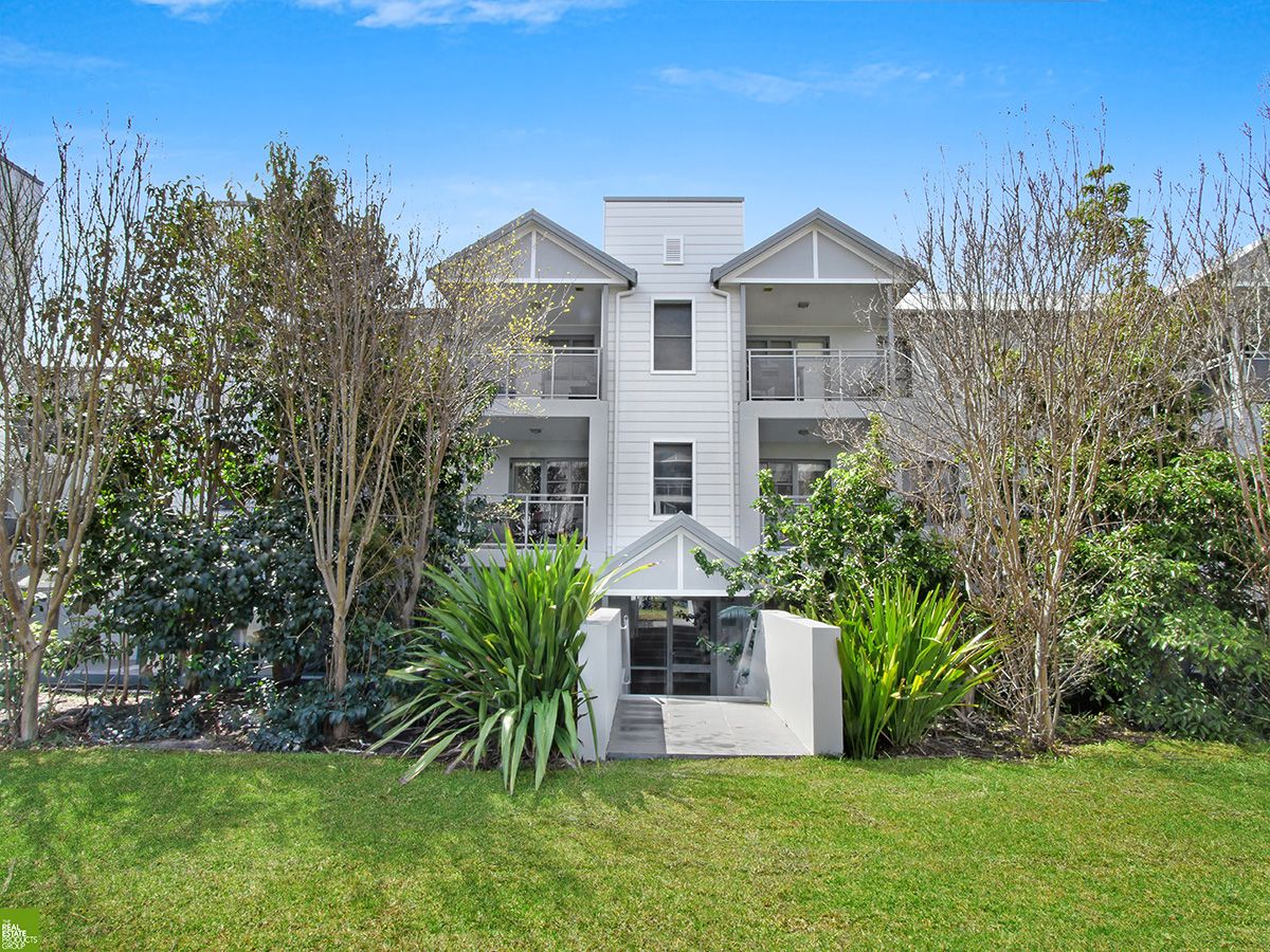 2 bedrooms Apartment / Unit / Flat in 9/20-26 Addison St SHELLHARBOUR NSW, 2529