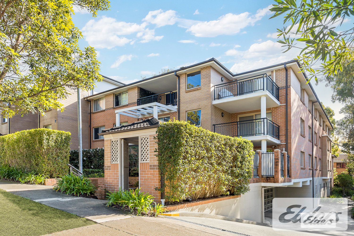 2 bedrooms Apartment / Unit / Flat in 26/9-15 May Street HORNSBY NSW, 2077