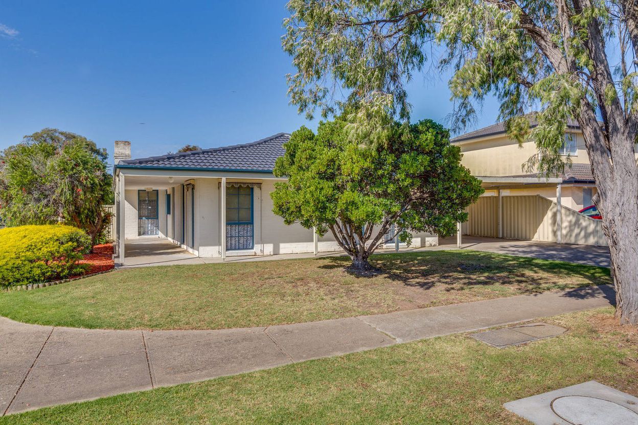 53 Wattle Avenue, Werribee VIC 3030 House For Rent 395 Domain