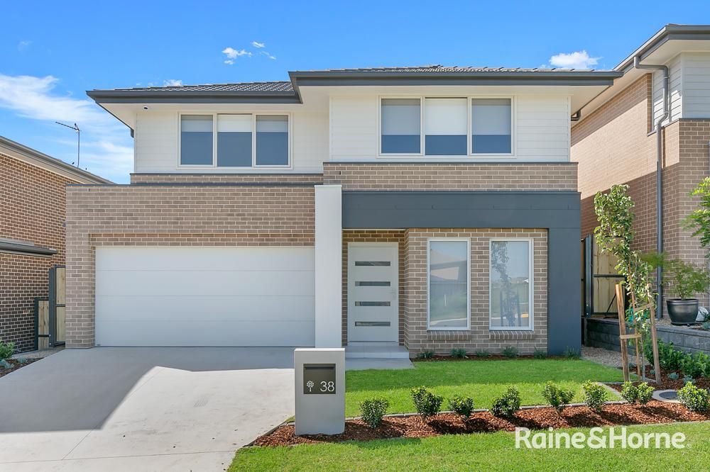 4 bedrooms House in 38 Constellation Ave BOX HILL NSW, 2765