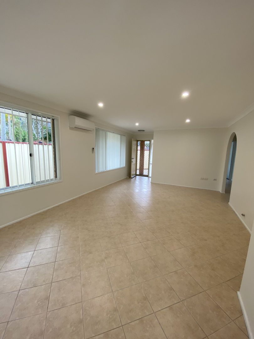 3 Talia Court, Blue Haven NSW 2262, Image 2