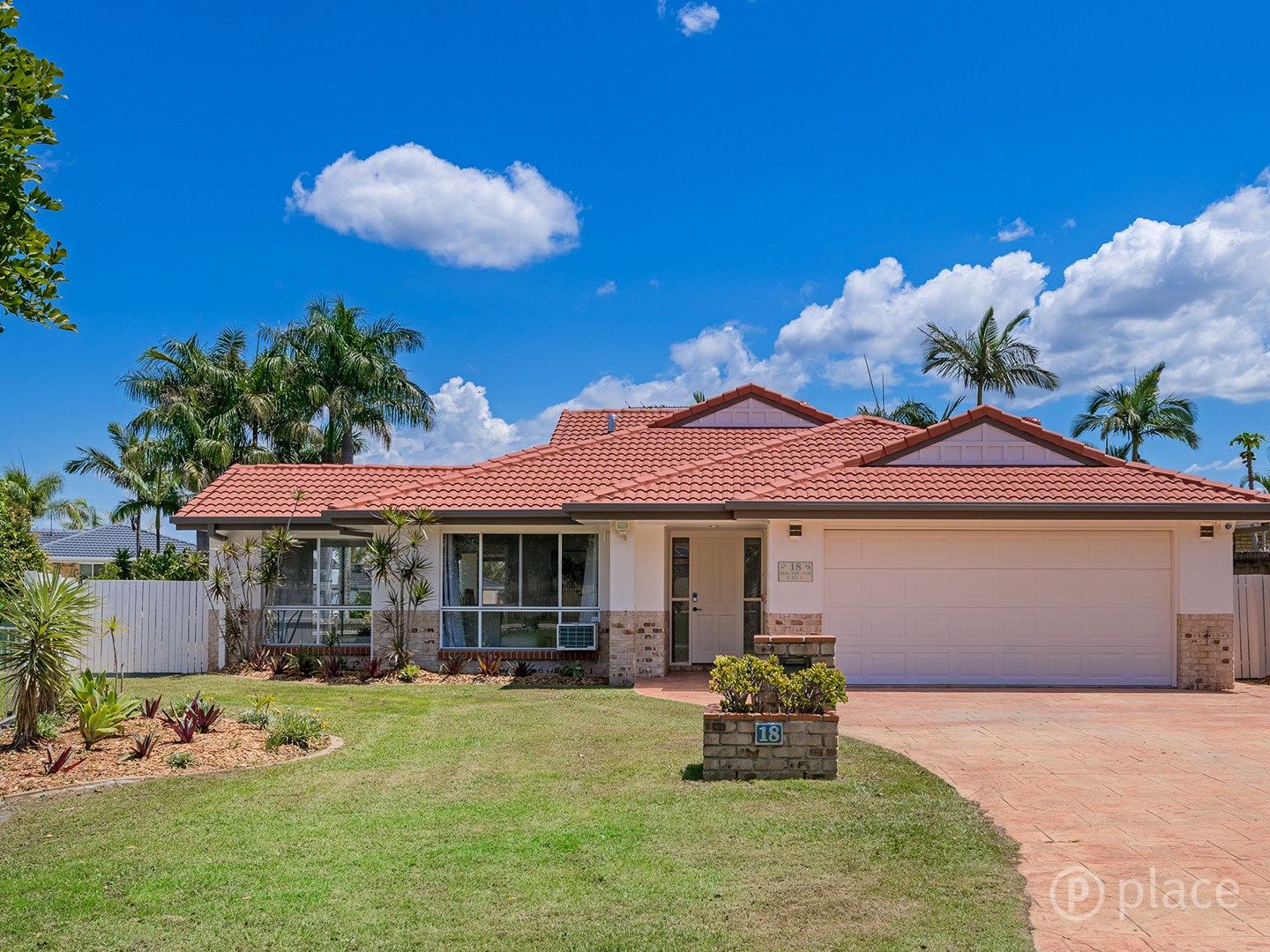 18 Michigan Crescent, Parkinson QLD 4115, Image 1