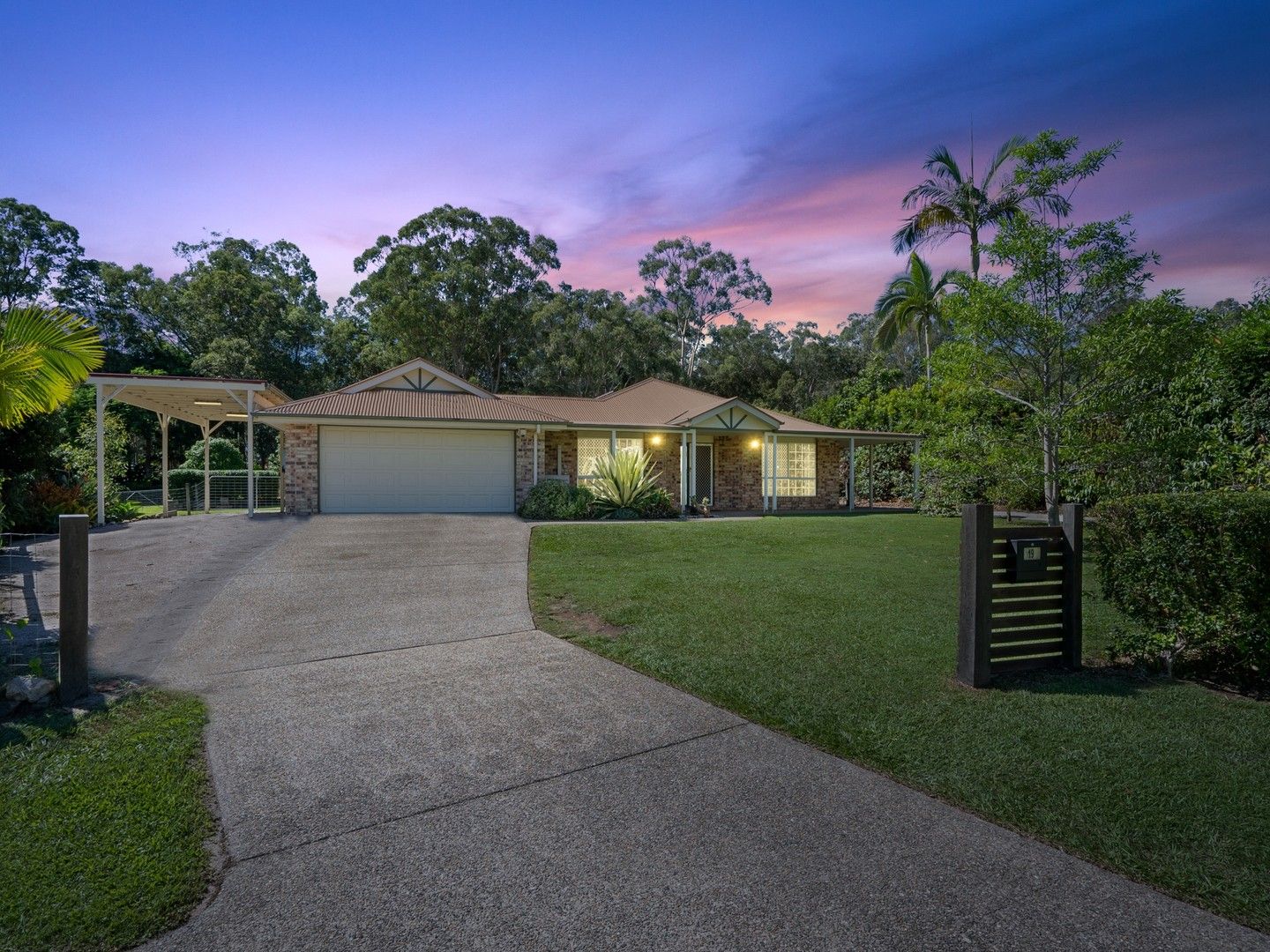 19 Hinchinbrook Court, Burpengary QLD 4505, Image 0