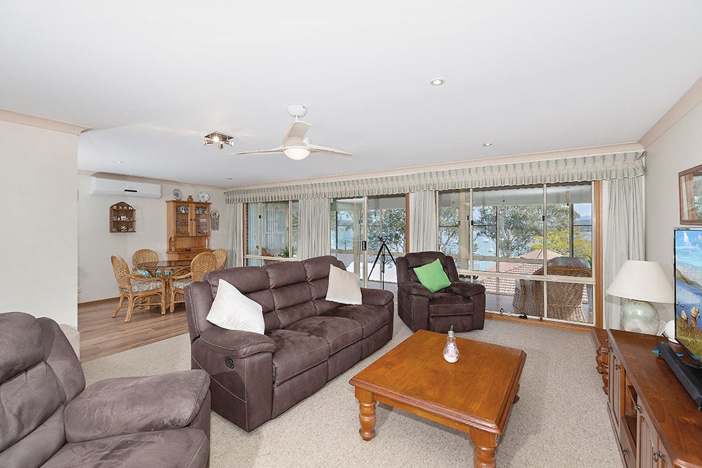 129 Bay Road, Bolton Point NSW 2283, Image 2