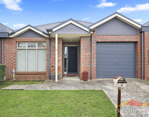 3/2A Kelvin Avenue, Sebastopol VIC 3356