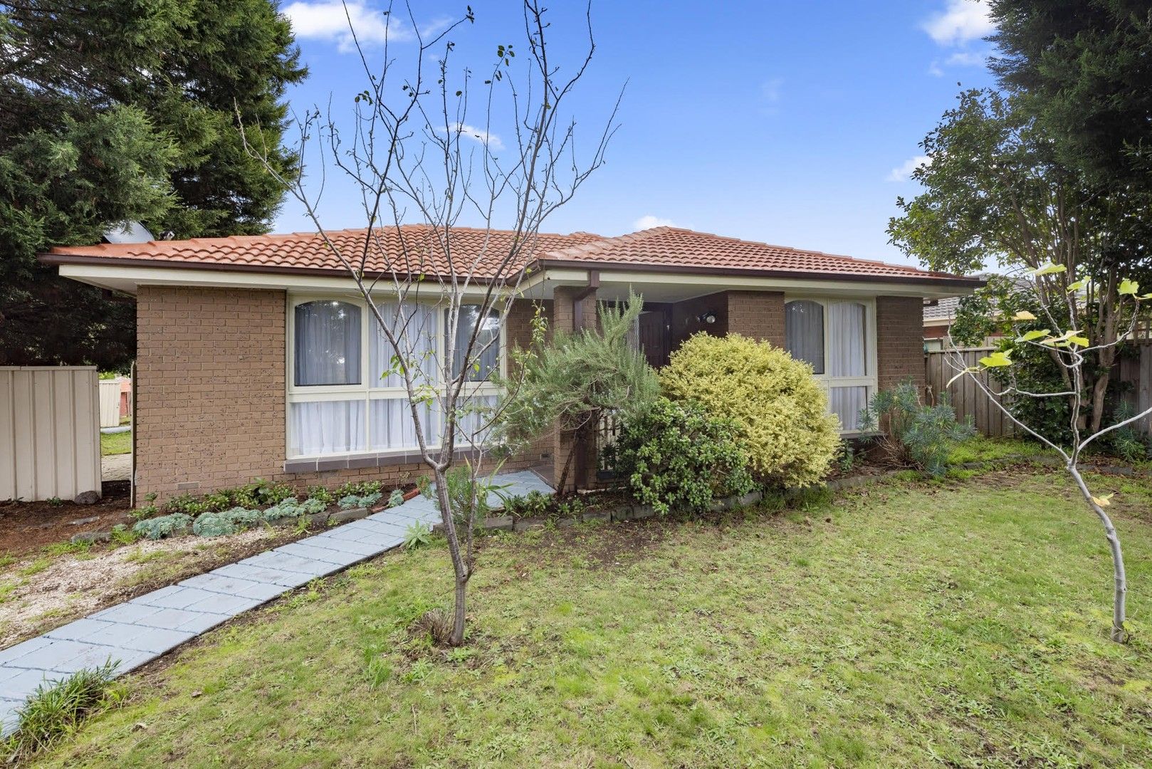 22 Lucerne Road, Ferntree Gully VIC 3156 House For Rent 600 Domain