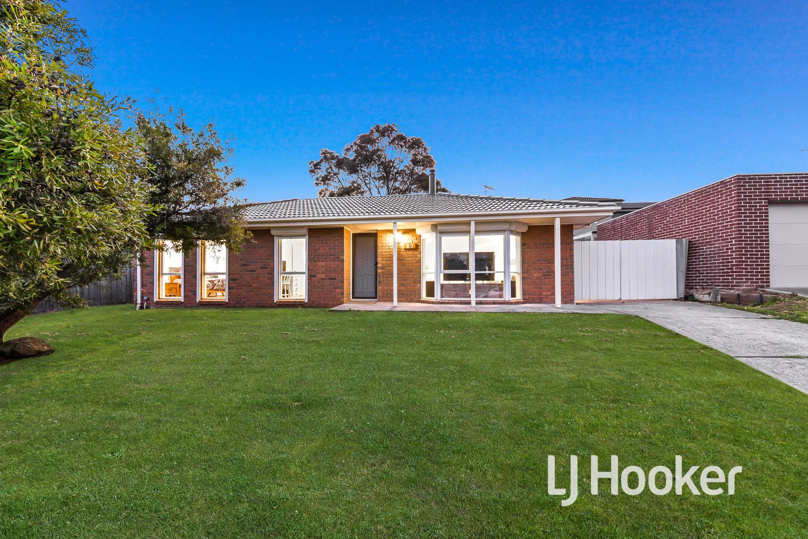 27 Hyssop Drive, Hallam VIC 3803, Image 1