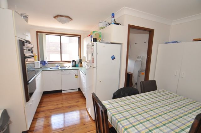 7/197 Albany Street, POINT FREDERICK NSW 2250, Image 2