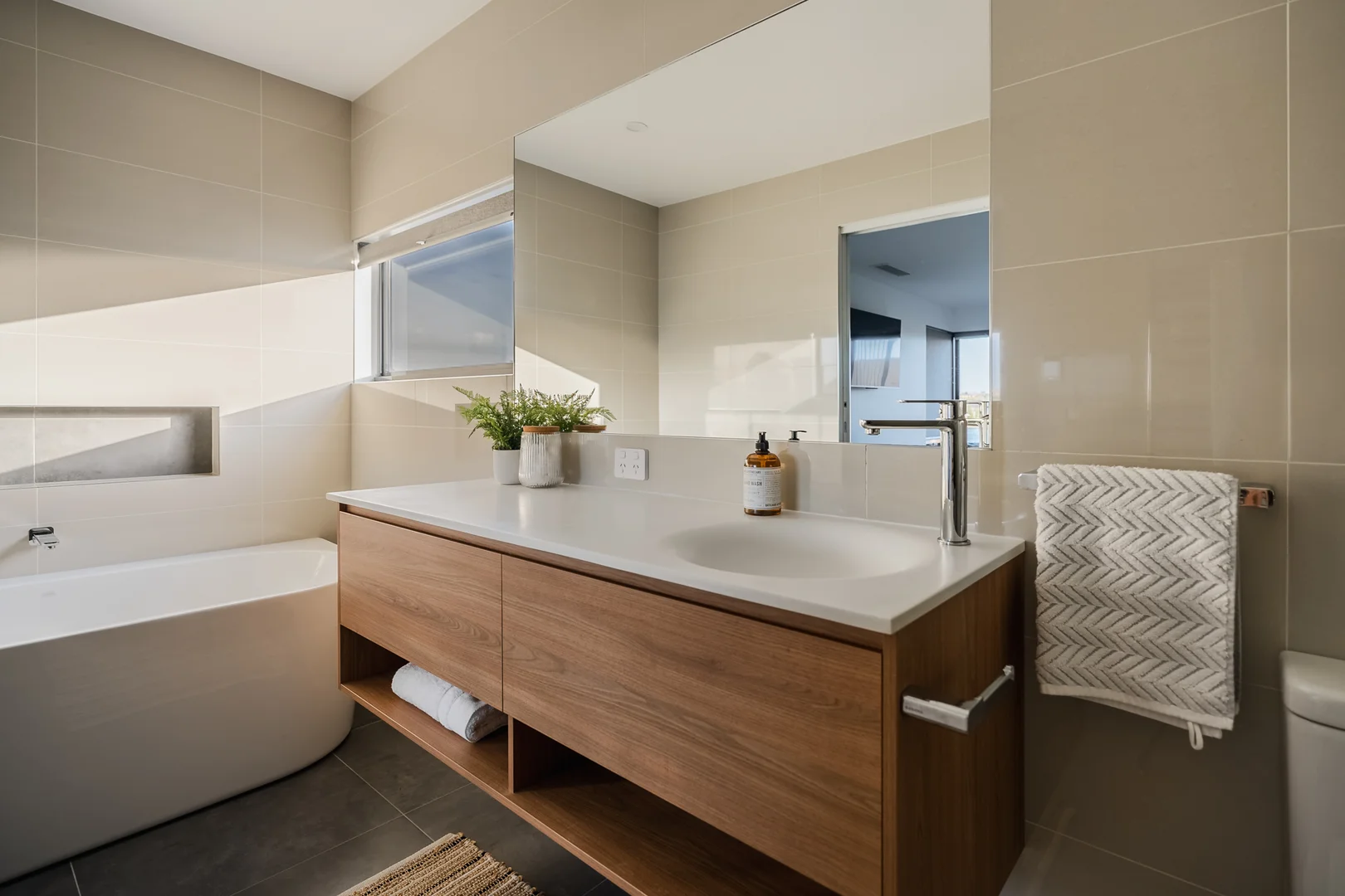 Additional image 19 of 4 Parker Street, Devonport TAS 7310