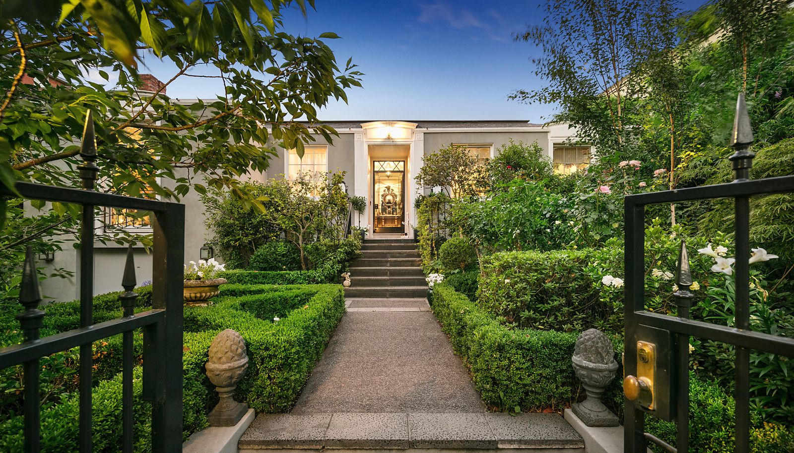 13 Struan Street, Toorak VIC 3142, Image 0