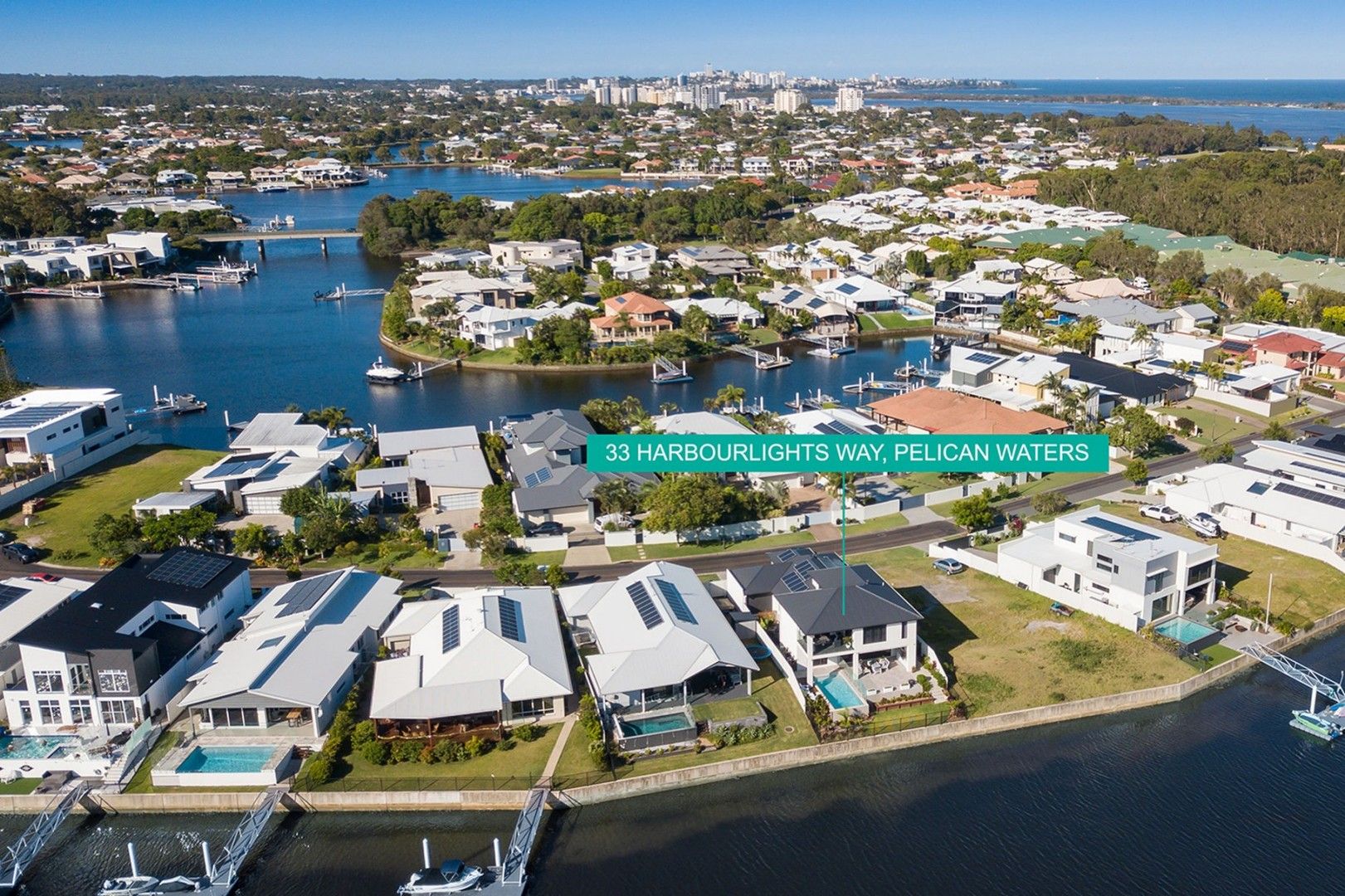 4 bedrooms House in 33 Harbourlights Way PELICAN WATERS QLD, 4551