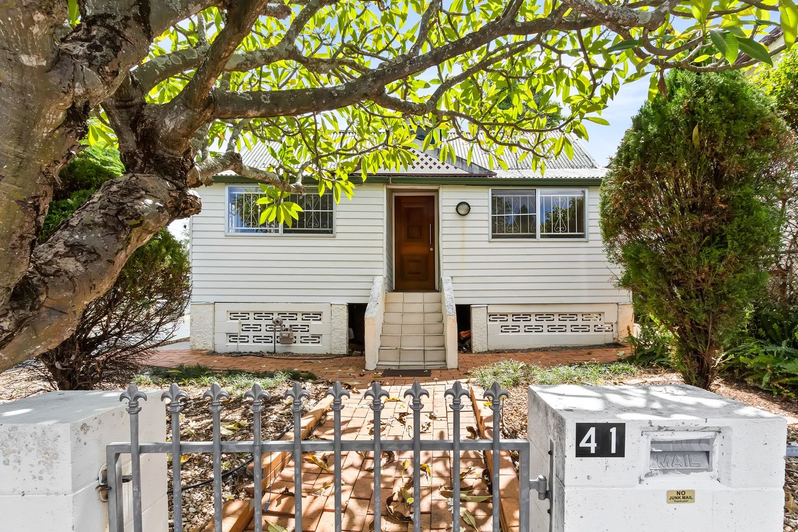 2 bedrooms House in 41 Cambridge Street WEST END QLD, 4101