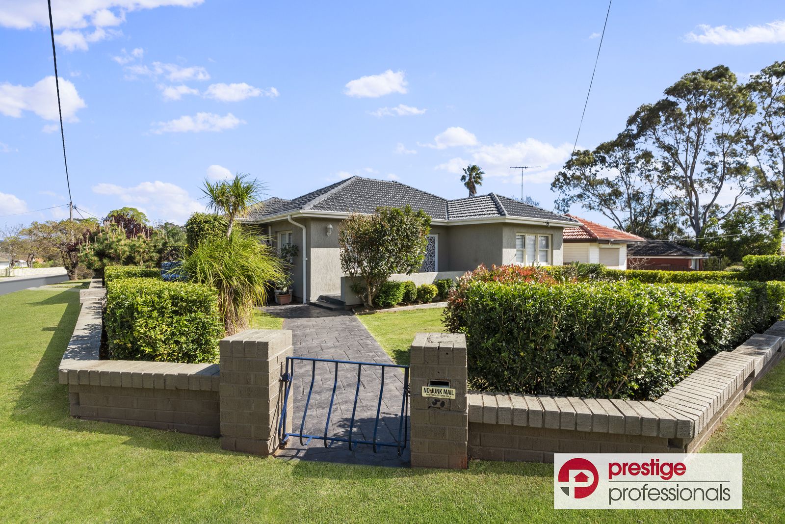 51 Canterbury Road, Glenfield NSW 2167, Image 0