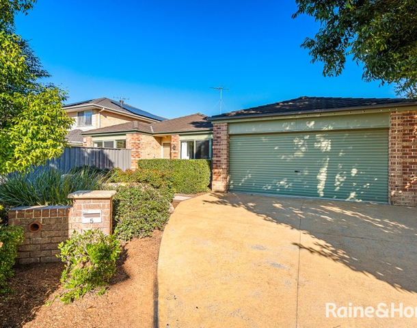 5 Lees Place, Beaumont Hills NSW 2155