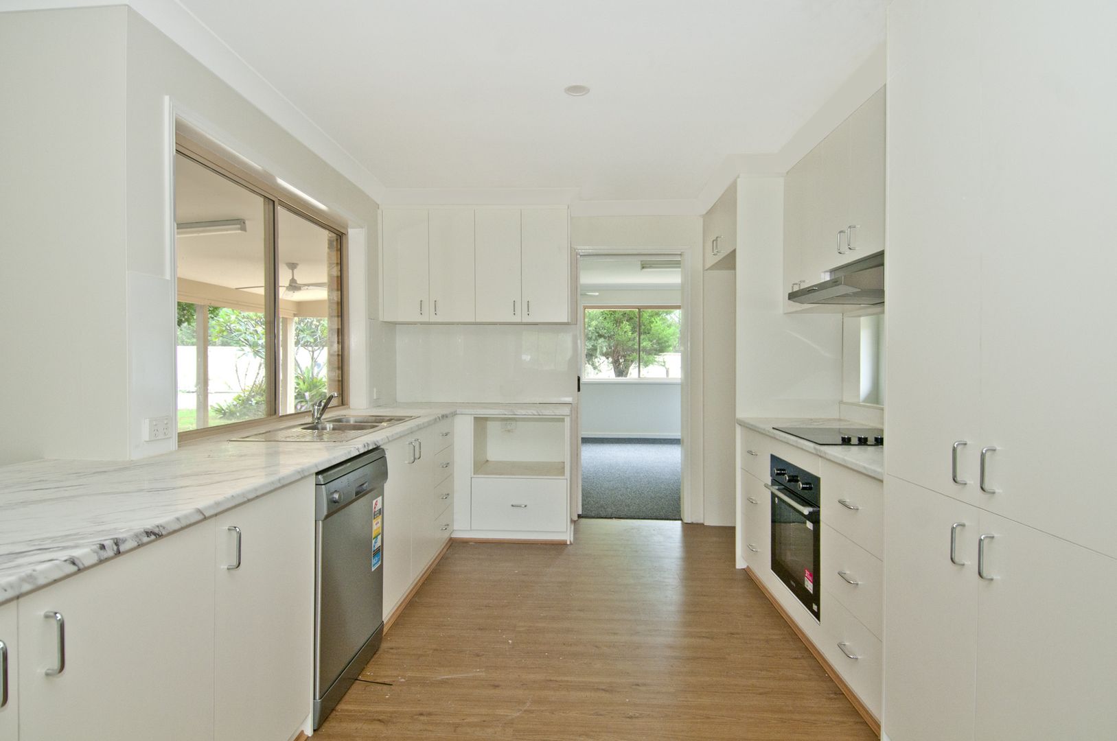 2024 Mcleod Road, Park Ridge QLD 4125 House For Rent 700 Domain