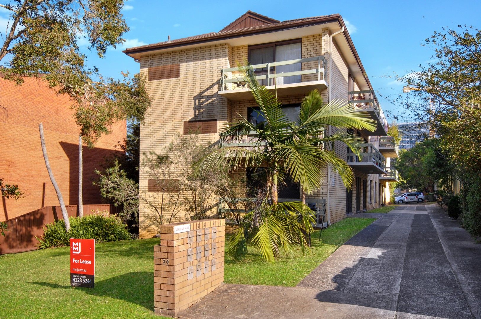 2 bedrooms Apartment / Unit / Flat in 3/30 Kembla Street WOLLONGONG NSW, 2500