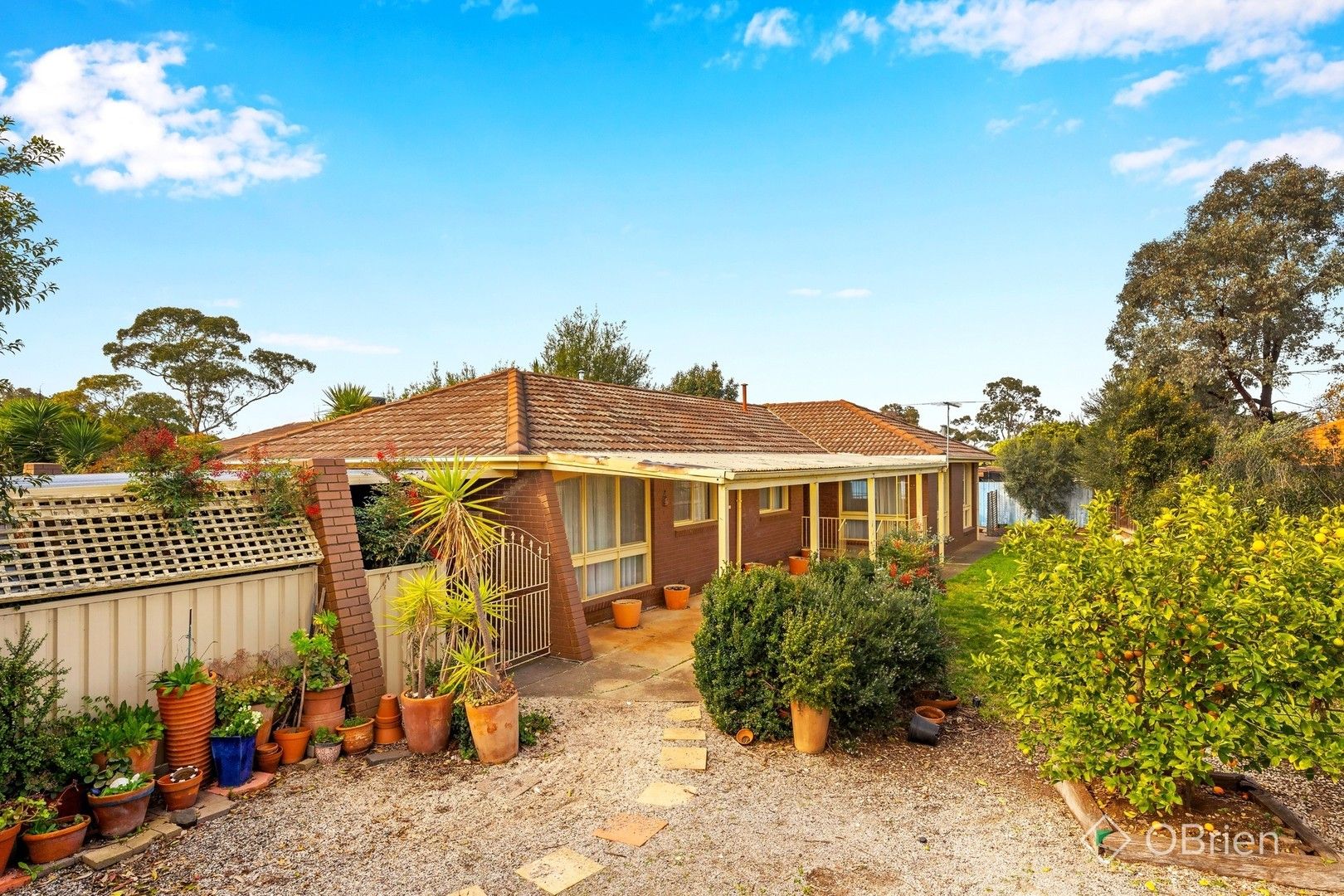 3 bedrooms House in 2 Peter Place MELTON WEST VIC, 3337
