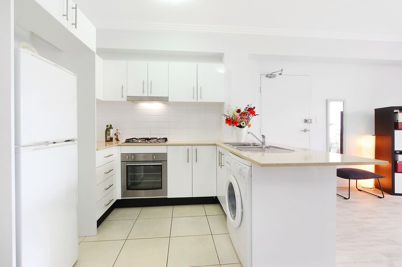 1 bedrooms Apartment / Unit / Flat in 14/2-6 Howard Avenue NORTHMEAD NSW, 2152
