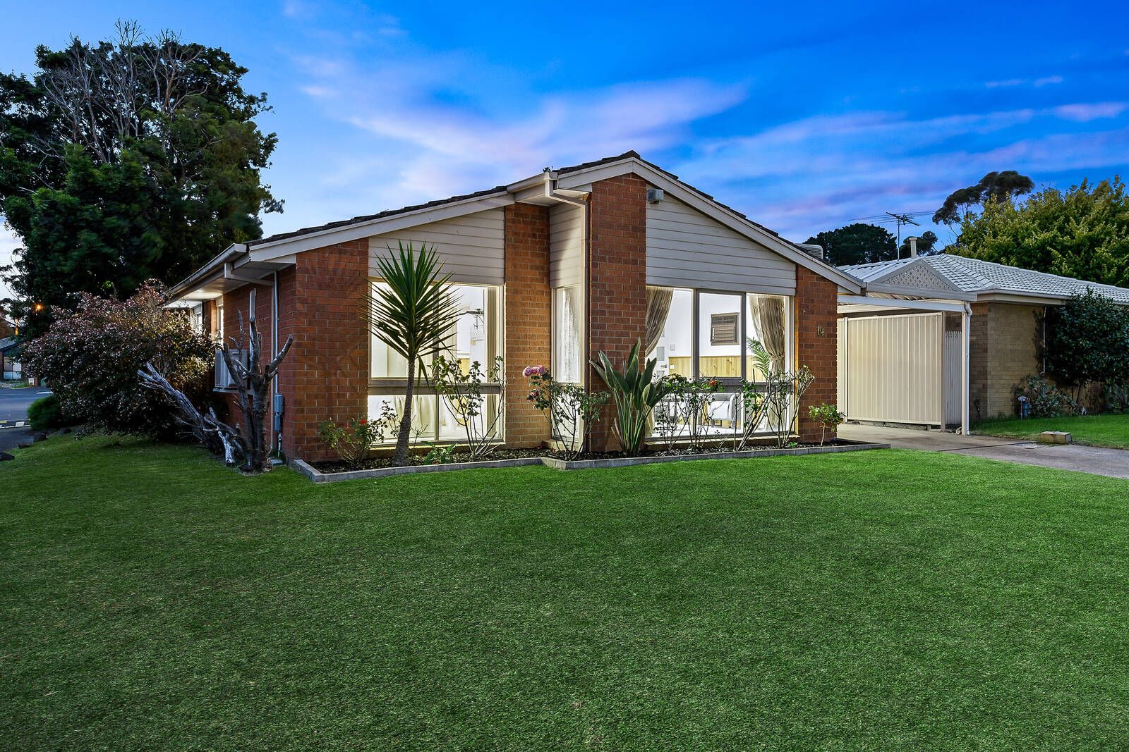 14 Dryandra Crescent, Keysborough VIC 3173, Image 2